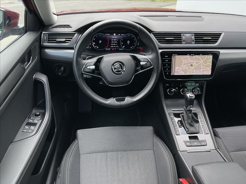 Škoda Superb 2,0 TDI 4x4 DSG Style TZ+DCC - fotka 7 z 23