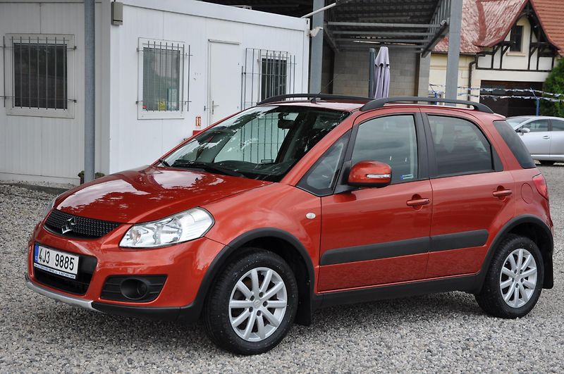 Suzuki SX4 1.6i 4WD - fotka 1 z 15