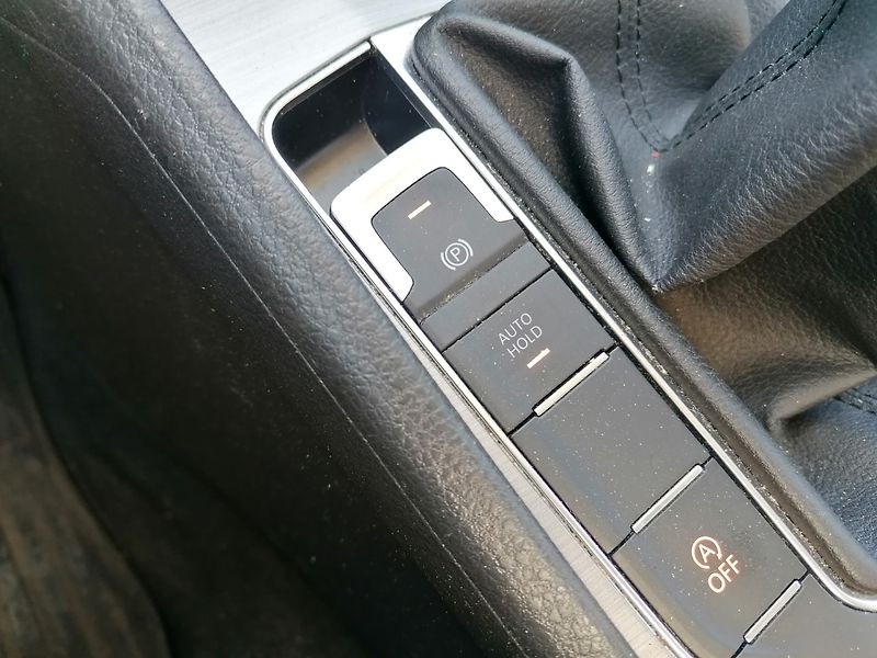Volkswagen Golf Sportsvan (2015) 1.6 TDi 81kW Digi.Klima,Výhřev - fotka 15 z 16