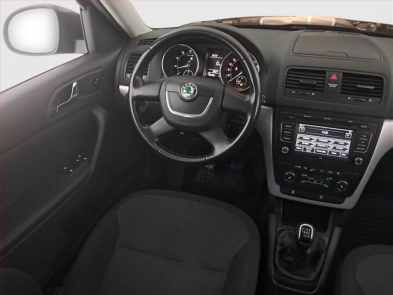 Škoda Yeti (2010) 1.4 TSI, Serv.kniha, Tempomat - fotka 7 z 19