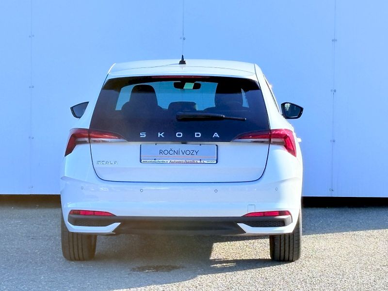 Škoda Scala (2025) DSG 1.0 TSI / 85 kW TOP SELECT - fotka 19 z 26
