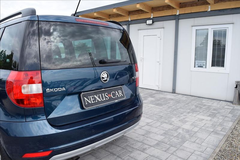 Škoda Yeti 1,4 TSI 92KW DSG XENONY VÝHŘEV - fotka 12 z 51