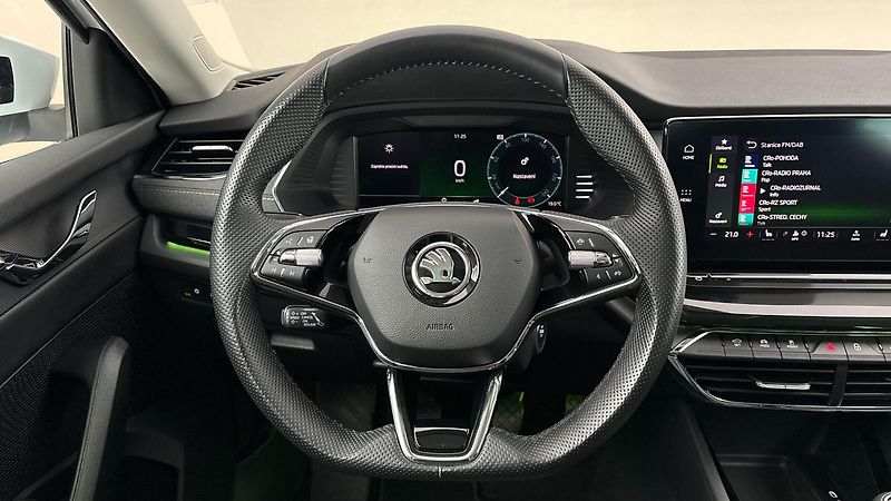Škoda Octavia 2.0 TDI Style - fotka 9 z 27