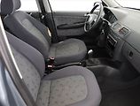Škoda Fabia (2002) Elegance 1.4 16V, Klima - náhled 7