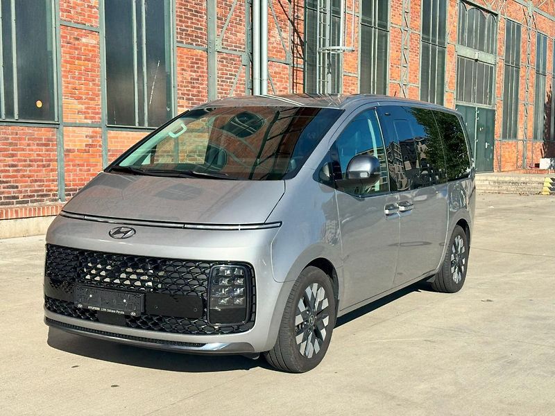 Hyundai Staria (2024) 2,2 PREMIUM LUXURY AT 4x2  - fotka 2 z 33
