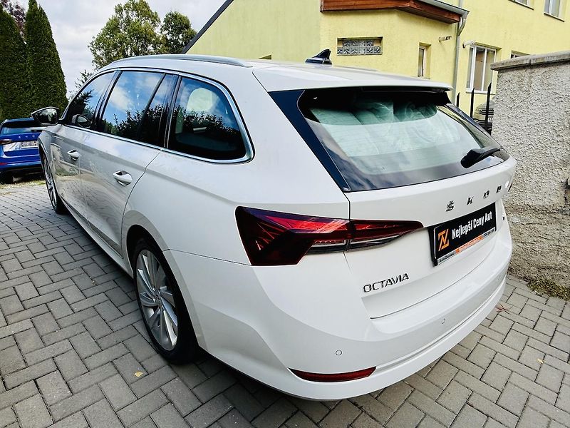 Škoda Octavia (2021) 1.4TSI iV 150 kW DSG Style DCC - fotka 14 z 18