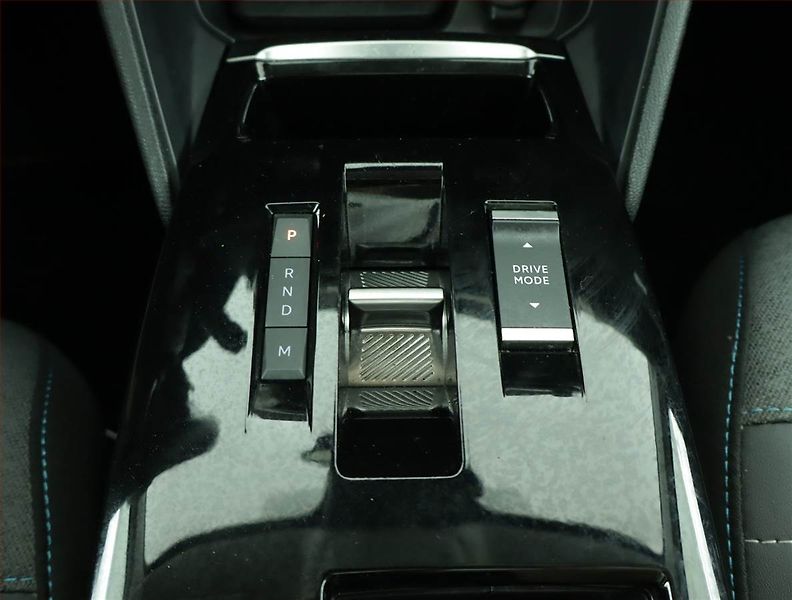 Citroën C4 X (2023) 1.2 PureTech, Automat, ČR - fotka 13 z 16