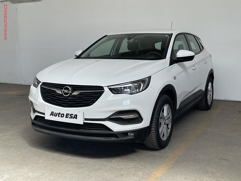 Opel Grandland X (2018) 1.2T, Edition, TZ - fotka 3 z 16