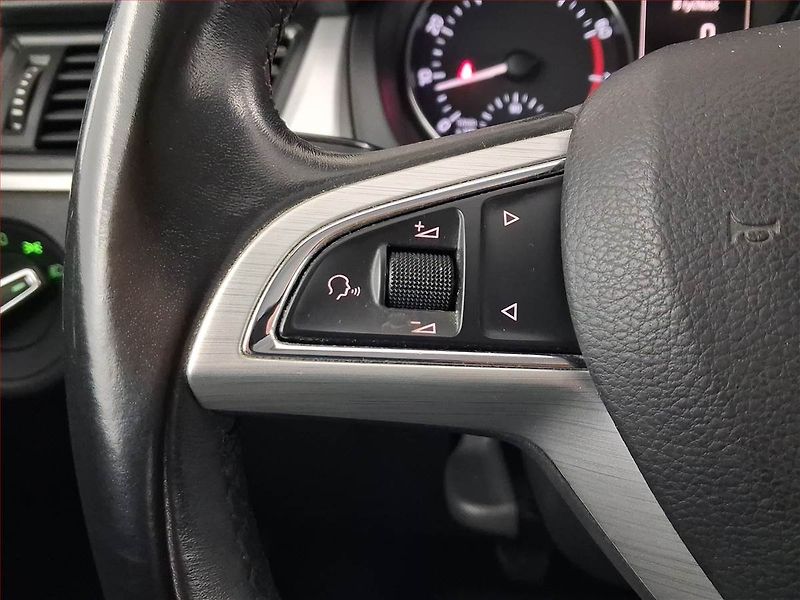 Škoda Rapid (2016) Spaceback 1.2 TSI, Serv.kniha - fotka 15 z 18