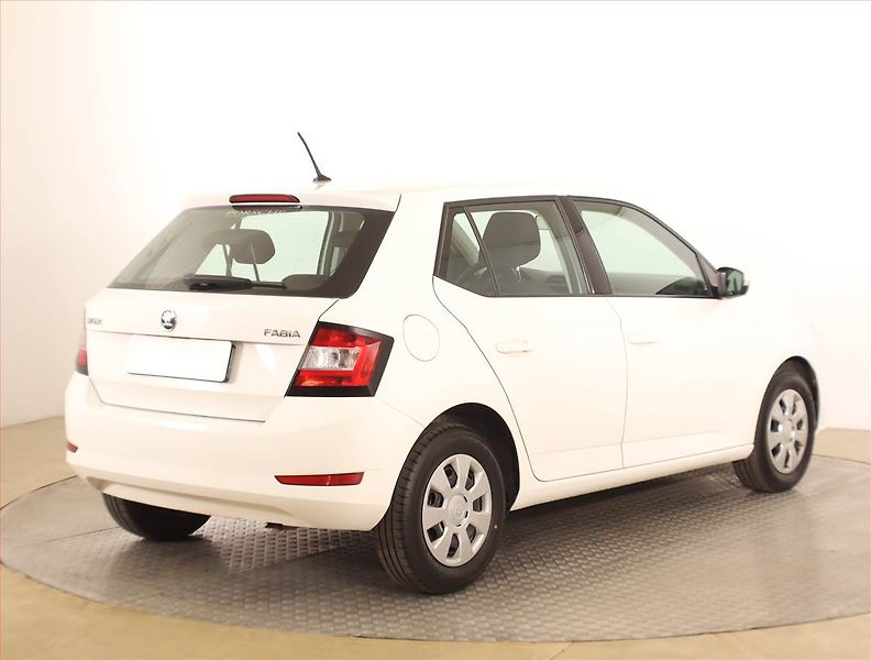 Škoda Fabia (2019) Ambition 1.0, Serv.kniha - fotka 5 z 13
