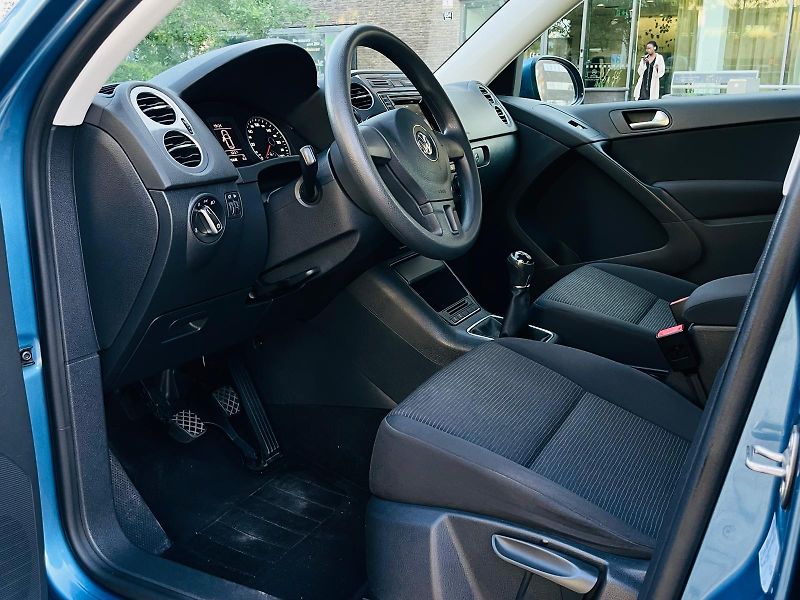 Volkswagen Tiguan 1.4TSI MANUÁL 1MAJITEL SENZORY - fotka 26 z 40