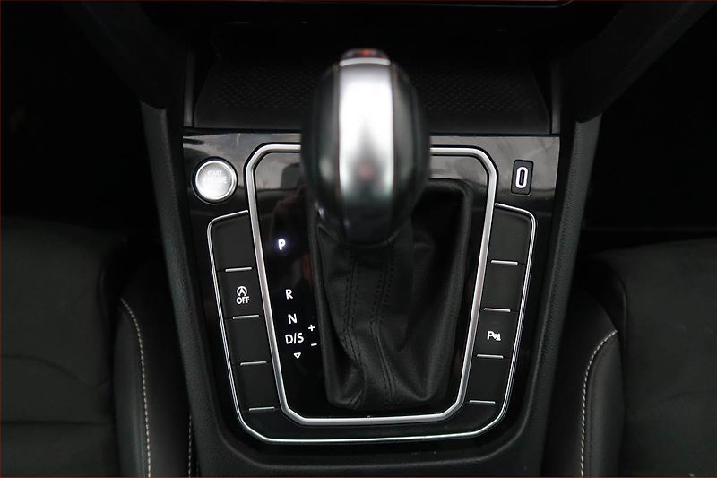 Volkswagen Passat (2021) Elegance 2.0 TDI - fotka 13 z 22
