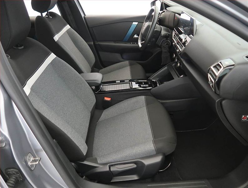 Citroën ë-C4 (2022) Feel 50 kWh, SoH 94% - fotka 9 z 25
