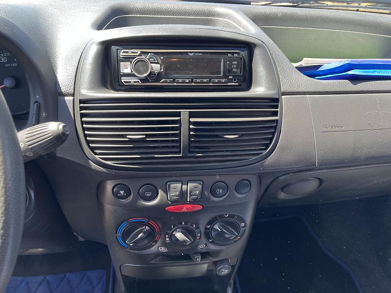 Fiat Punto 1.2 8V ČR - fotka 16 z 23