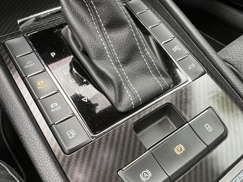 Škoda Superb iV 1.4 TSi 160 kW SPORTLINE - fotka 17 z 24