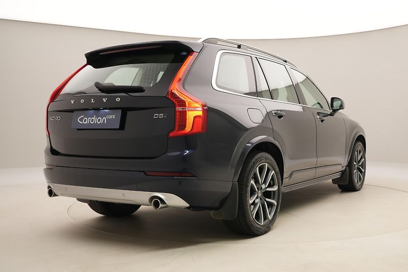 Volvo XC90 D5 AWD MOMENTUM AUT CZ 7míst - fotka 12 z 50