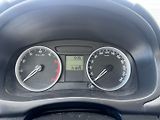 Škoda Fabia (2008) 1,2 HTP 44 KW KILOMETRY - náhled 22