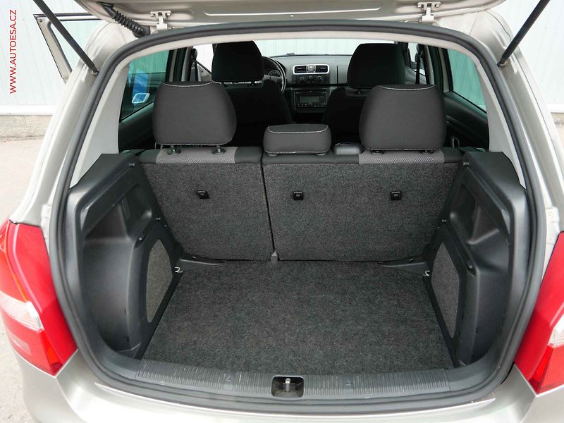Škoda Fabia (2007) 1.2 HTP, 1.maj,ČR - fotka 7 z 14