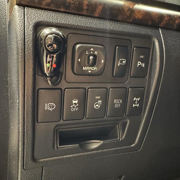 Toyota Land Cruiser (2013) - fotka 24 z 33