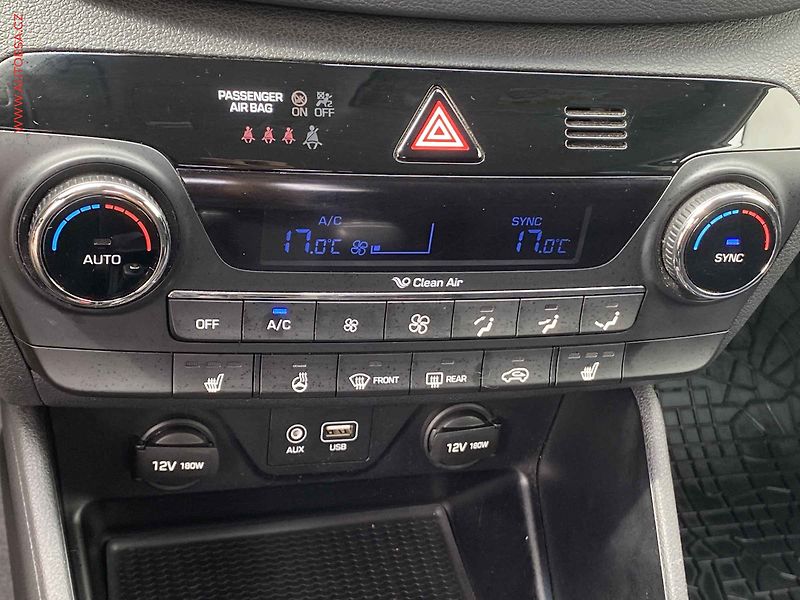 Hyundai Tucson (2016) 1.7CRDi, ČR, AC, navi, park - fotka 16 z 20