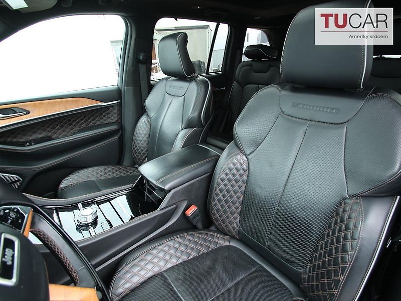 Jeep Grand Cherokee (2022) Summit Reserve 5.7 V8 HEMI  - fotka 25 z 41