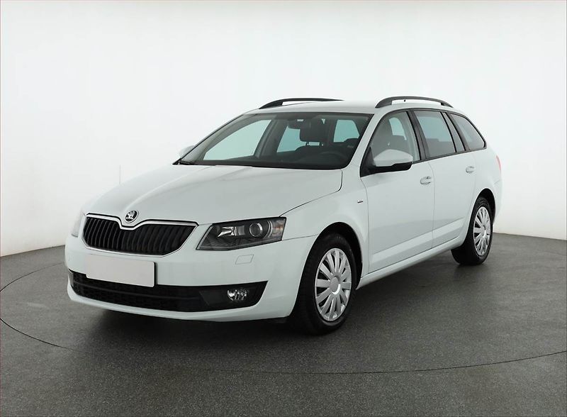 Škoda Octavia (2016) 1.6 TDI, Automat, Navi, Xenony - fotka 2 z 19
