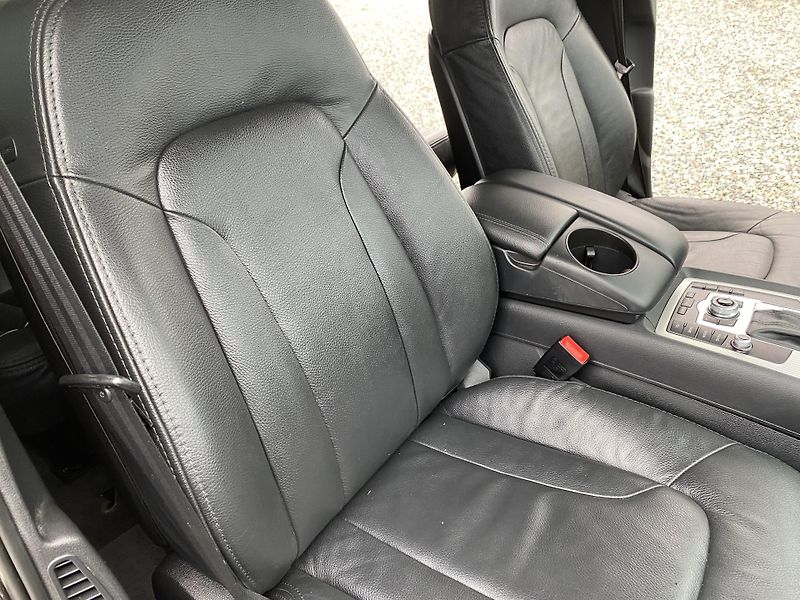Audi Q7 3.0TDi 4x4 240PS FL 8Q SLINE!! - fotka 125 z 156