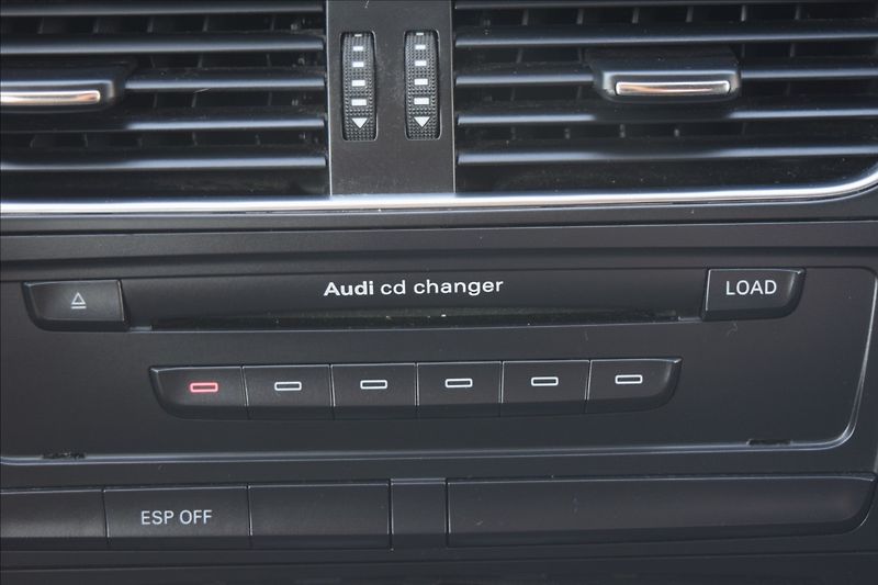Audi A5 3,0 TDI 176KW S-LINE ALU SERVI - fotka 34 z 48