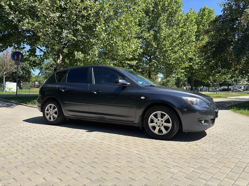 Mazda 3 1.6 Sport Active - fotka 13 z 28