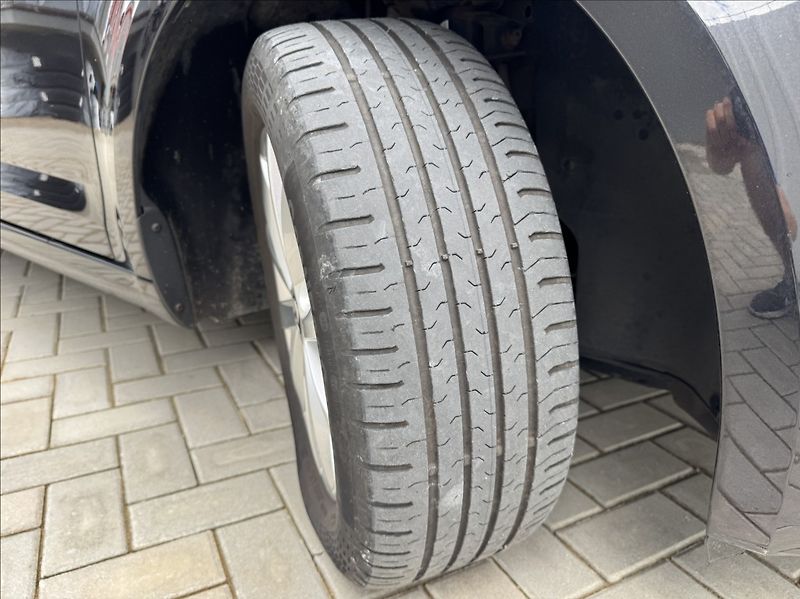 Škoda Octavia 2,0 TDI DSG STYLE DPH 1.maj ČR - fotka 45 z 50