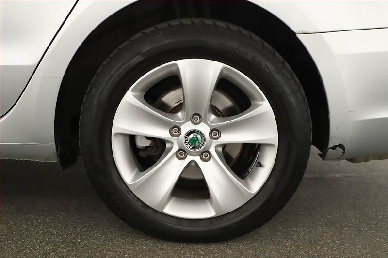 Škoda Superb (2010) 1.8 TSI, 4X4, Tempomat - fotka 18 z 18