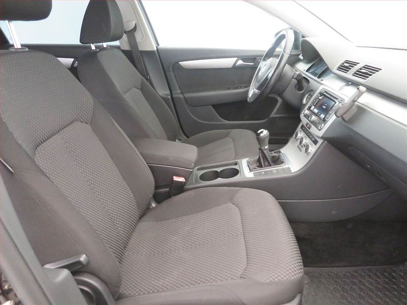 Volkswagen Passat (2013) Comfortline 1.6 TDI - fotka 9 z 16