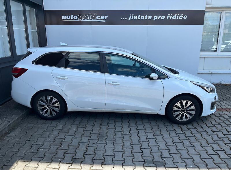 Kia Ceed Sportswagon Cool 1.6 GDI - fotka 6 z 23