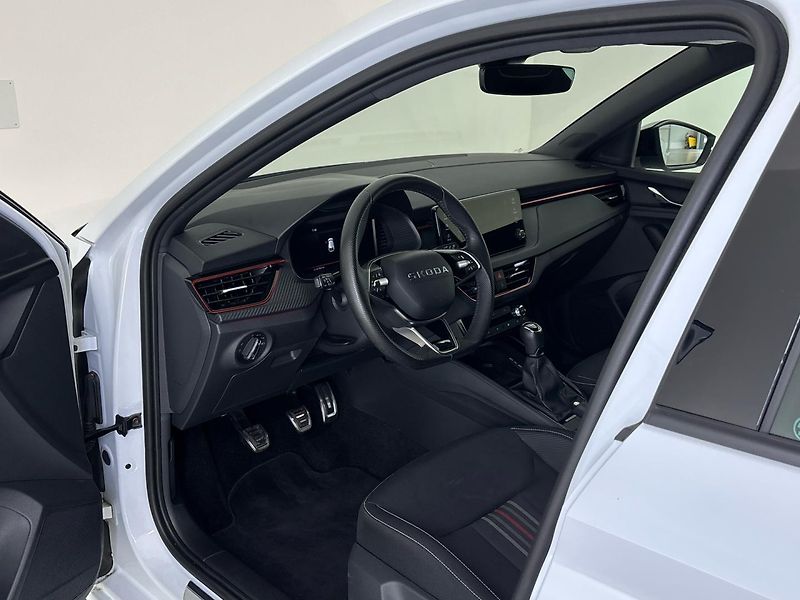 Škoda Scala Monte Carlo - fotka 6 z 29