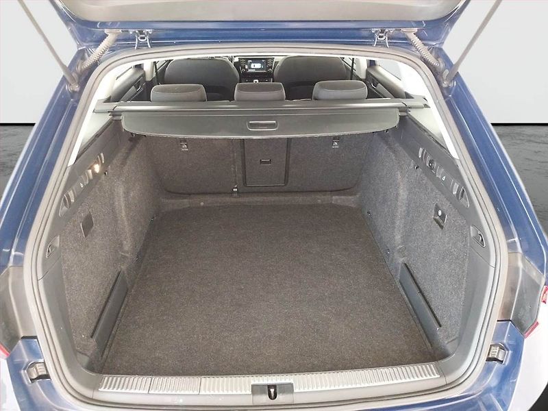 Škoda Superb (2016) Ambition 2.0 TDI, Bi-Xenony - fotka 14 z 20