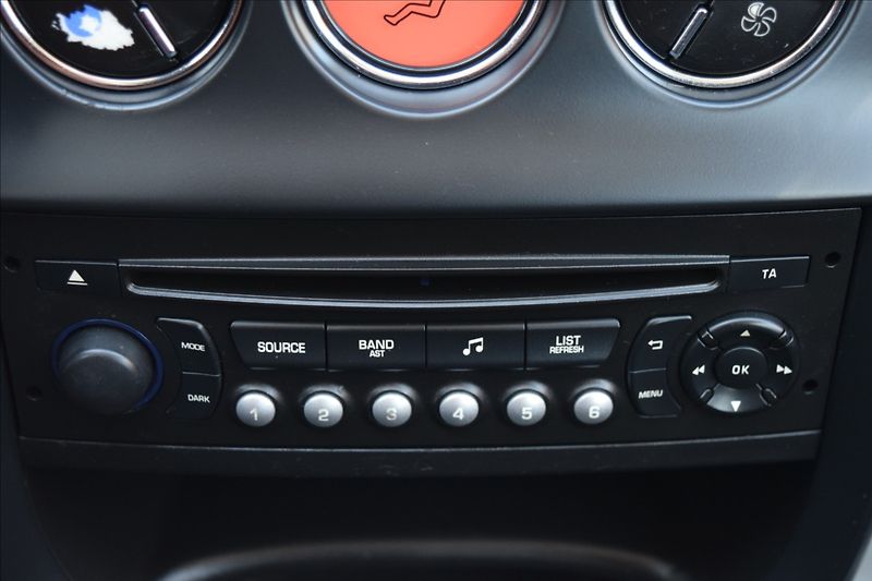 Citroën C3 1,2 66kw DIG.KLIMA BEZ KOROZE - fotka 31 z 36