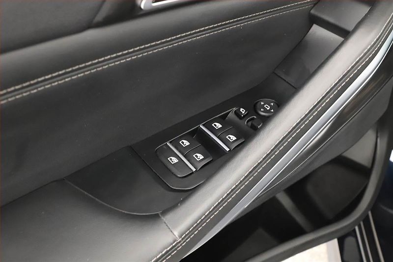 BMW X6 (2022) xDrive40i - fotka 9 z 20