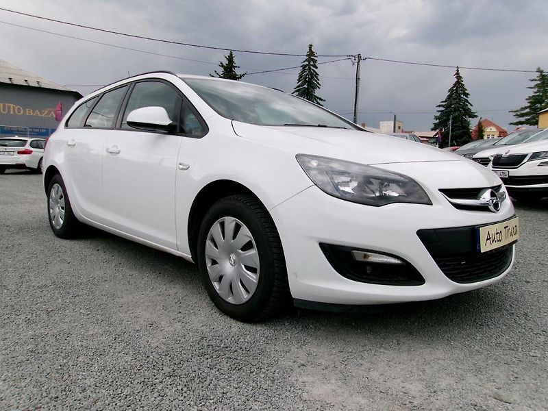 Opel Astra ST 1.6 CDTi ECOTEC 81kW *ČR - fotka 31 z 46