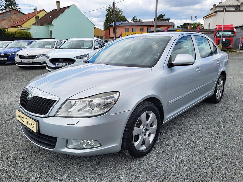 Škoda Octavia II FL 1.6 TDi 77kW ELEGANCE - fotka 1 z 47