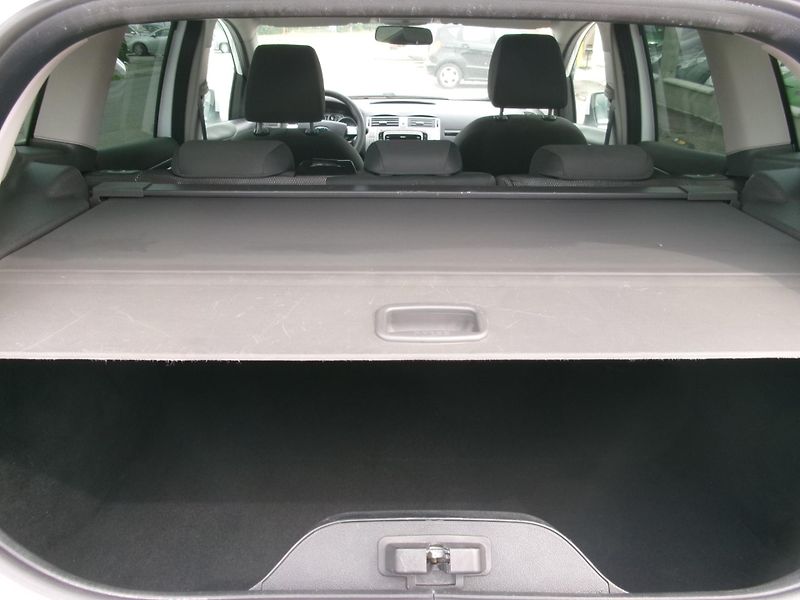 Ford Kuga 2,0TDCi NAVI AC 4x4 - fotka 13 z 27