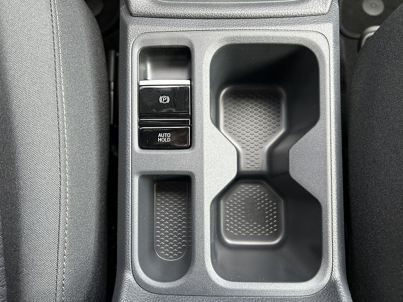 Ford Tourneo Connect 1.5 Ecoboost 110kW AT Titanium - fotka 39 z 40
