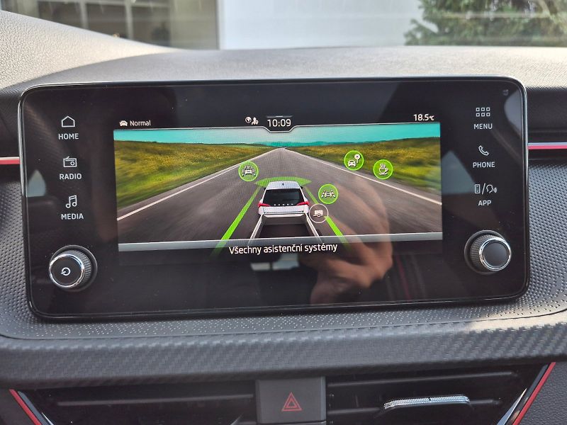 Škoda Scala (2025) Monte Carlo 1.0 TSI 85 kW 7°DS - fotka 30 z 38