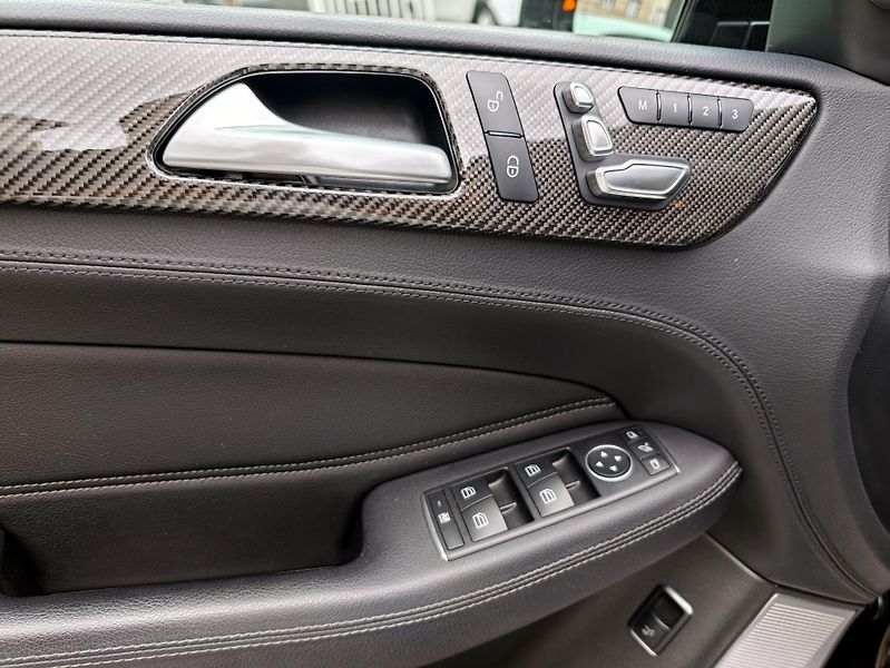 Mercedes-Benz GLE 350d 4M Plná výbava,2.maj - fotka 12 z 34
