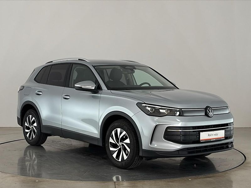 Volkswagen Tiguan People DSG - fotka 14 z 31
