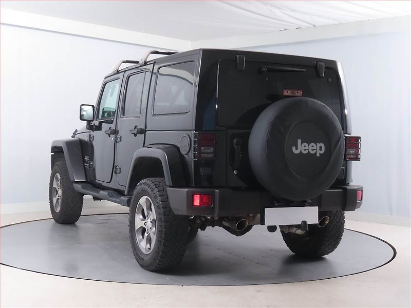 Jeep Wrangler (2018) 3.6 V6 - fotka 4 z 15
