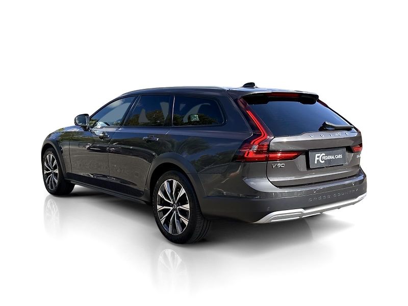 Volvo V90 CrossCountry B5 AWD //POLESTAR - fotka 3 z 45