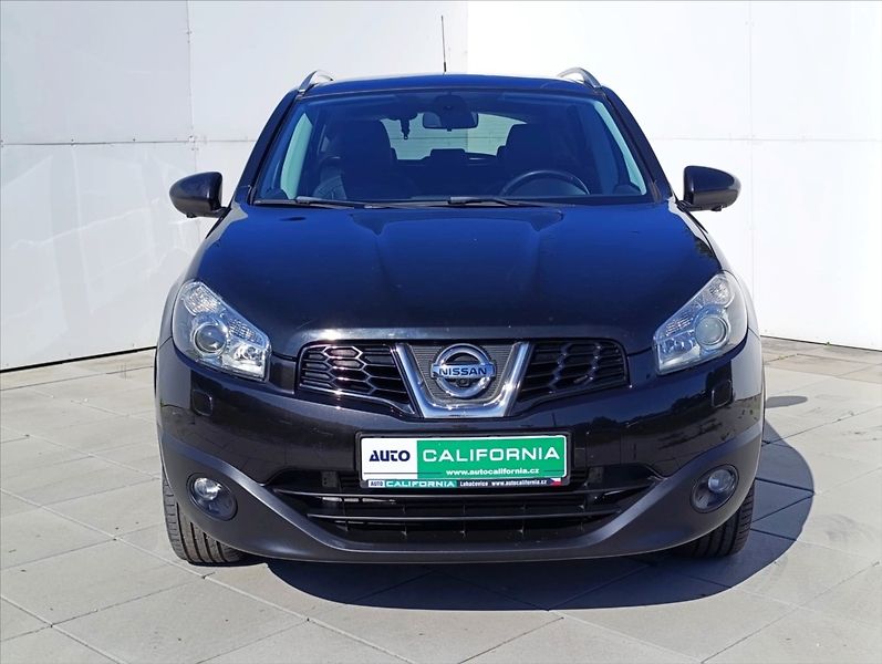 Nissan Qashqai 2,0 DCi 4x4 kamera tažné 1m ČR - fotka 3 z 39