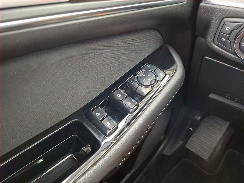 Ford Galaxy (2019) Titanium 2.0 EcoBlue, 4X4 - fotka 20 z 20