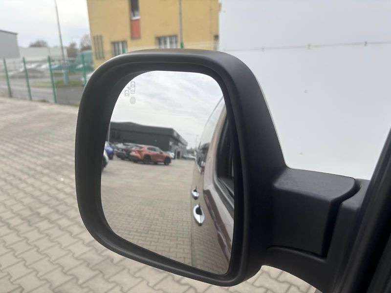 Toyota ProAce Verso 2,0 D-4D L2 AT - fotka 22 z 26
