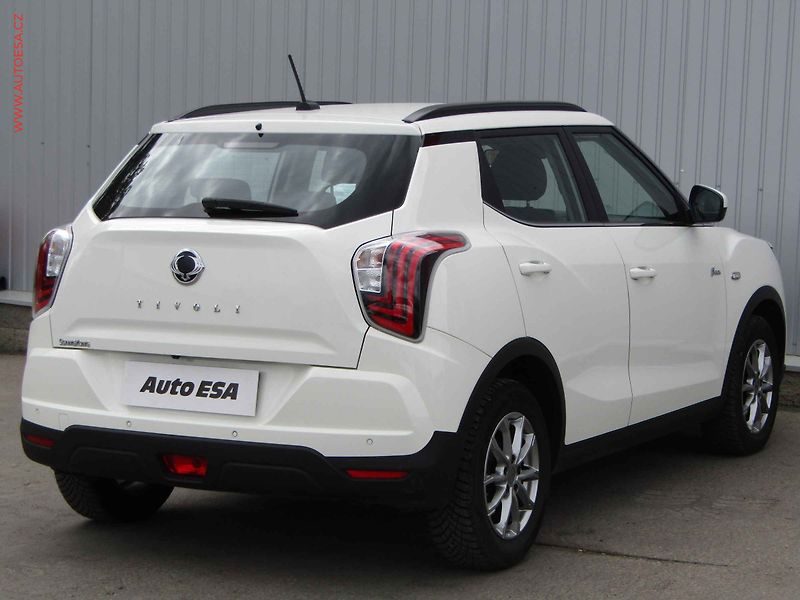 SsangYong Tivoli (2022) 1.5 T-GDi, ČR, AC, výhřev sed - fotka 4 z 22